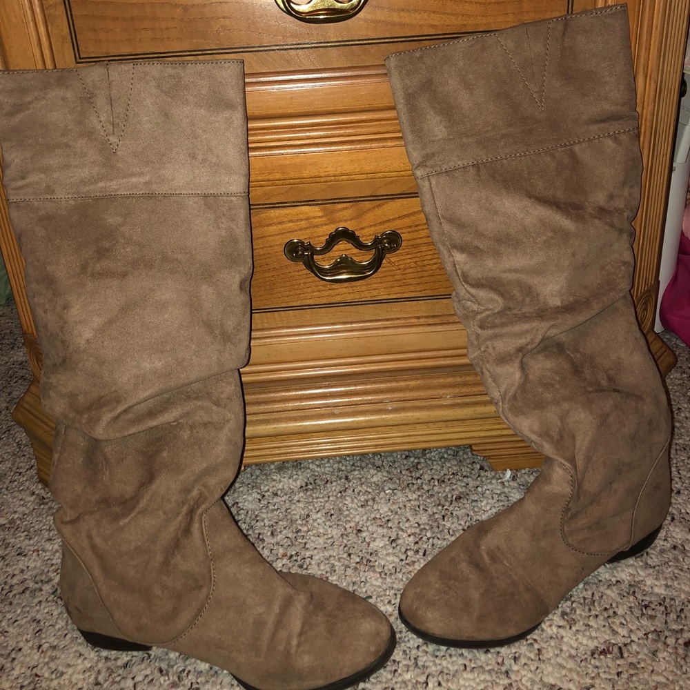 Forever 21 tan boots